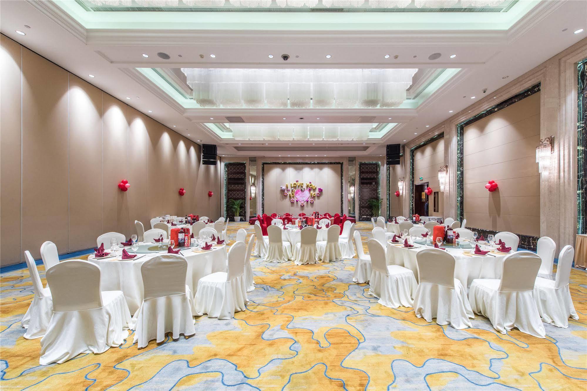 Haining Grand Palace Resort Цзясин Экстерьер фото