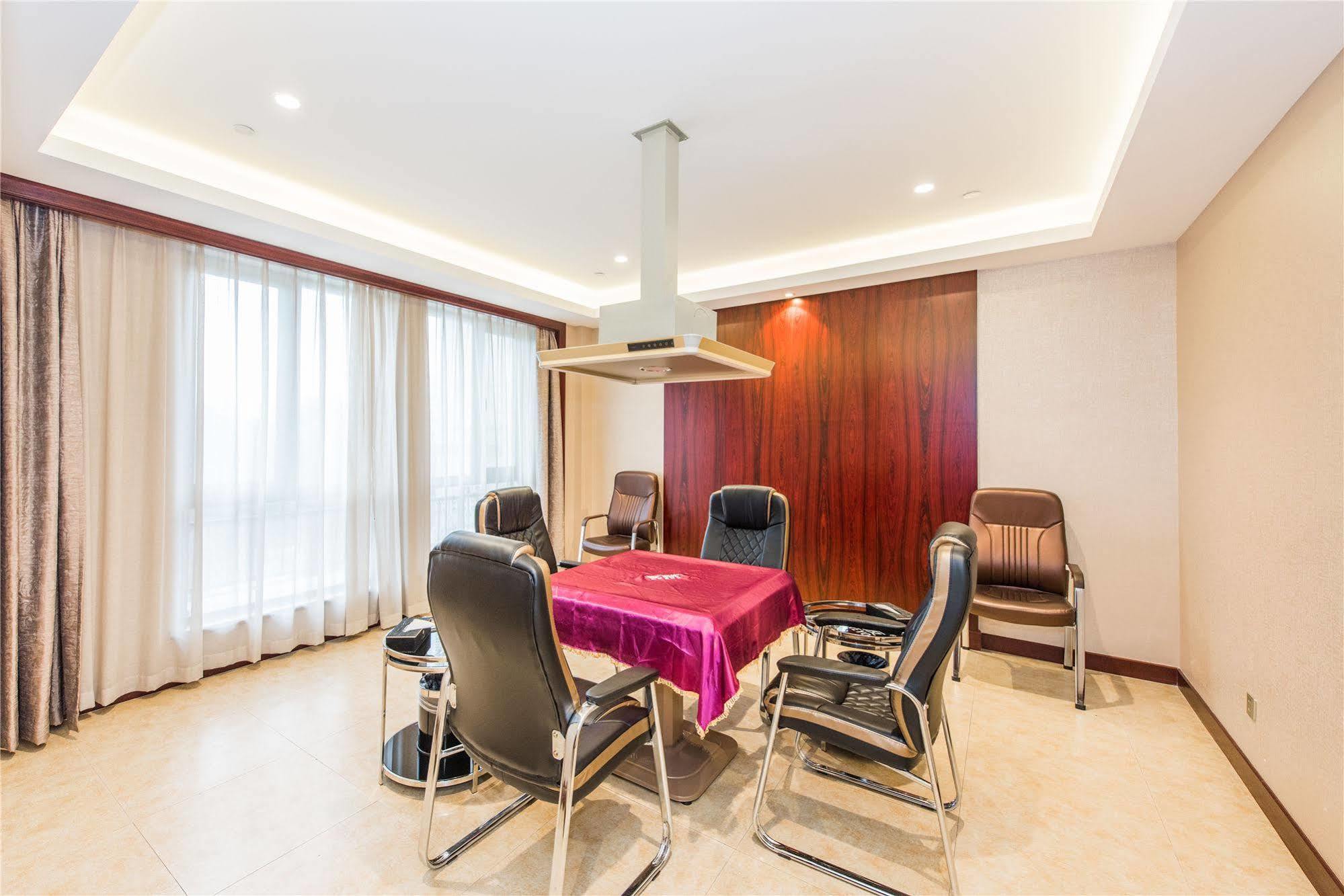 Haining Grand Palace Resort Цзясин Экстерьер фото